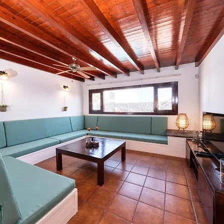 וילה Aurelia - Pool, Jacuzzi, Bbq And Ping-pong By Lanzarote פלאיה בלנקה