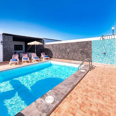 빌라 Aurelia - Pool, Jacuzzi, Bbq And Ping-pong By Lanzarote *
