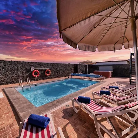 ヴィラ Aurelia - Pool, Jacuzzi, Bbq And Ping-pong By Lanzarote *