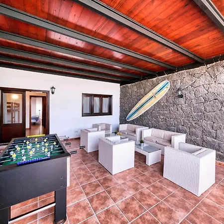 Aurelia - Pool, Jacuzzi, Bbq And Ping-pong By Lanzarote Villa *
