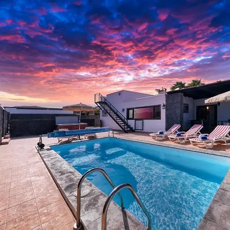 Aurelia-pool, Jacuzzi And Solarium Playa Blanca (Lanzarote)