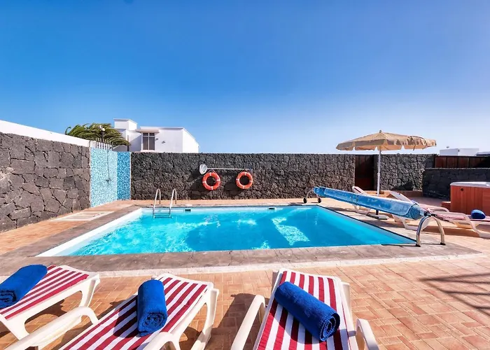 Villa Aurelia - Pool, Jacuzzi, Bbq And Ping-pong By Lanzarote