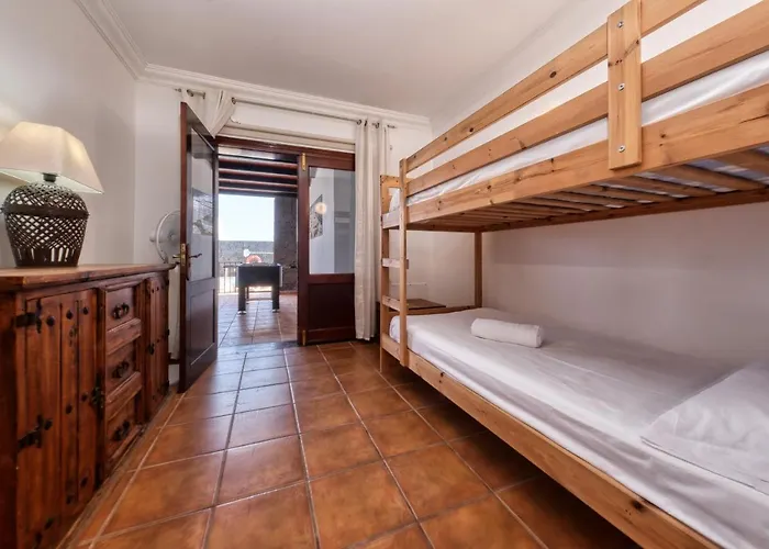 Aurelia - Pool, Jacuzzi, Bbq And Ping-pong By Lanzarote Villa *