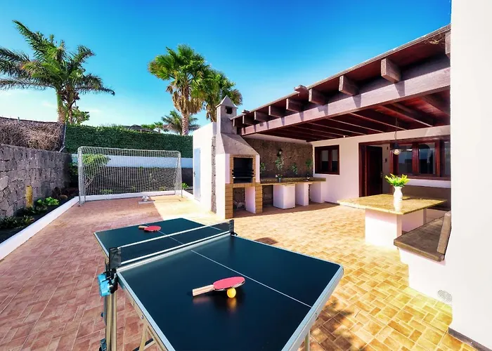 Villa Aurelia - Pool, Jacuzzi, Bbq And Ping-pong By Lanzarote *