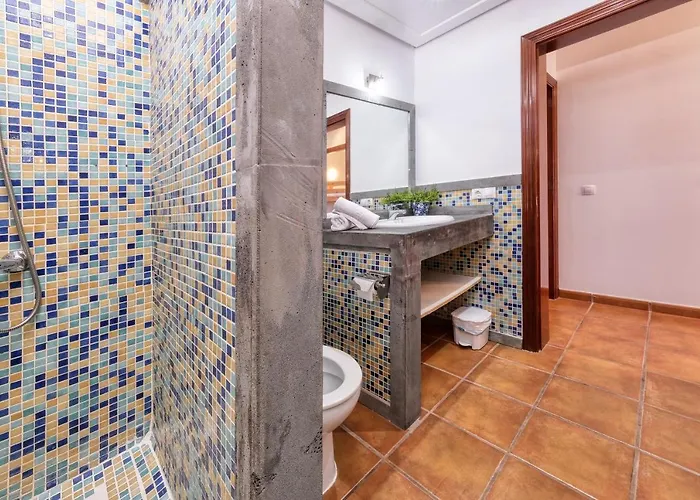 Aurelia - Pool, Jacuzzi, Bbq And Ping-pong By Lanzarote Villa